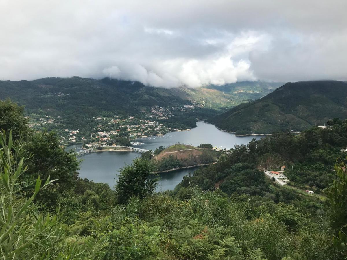شقة Casa De Casarelhos - Vistas Rio, Campo E Montanha - Lareira جيريز المظهر الخارجي الصورة