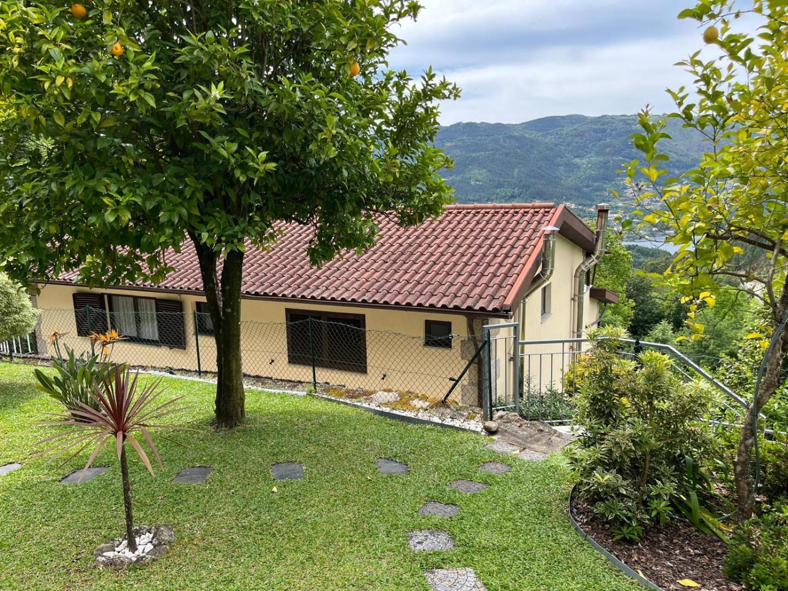 شقة Casa De Casarelhos - Vistas Rio, Campo E Montanha - Lareira جيريز المظهر الخارجي الصورة