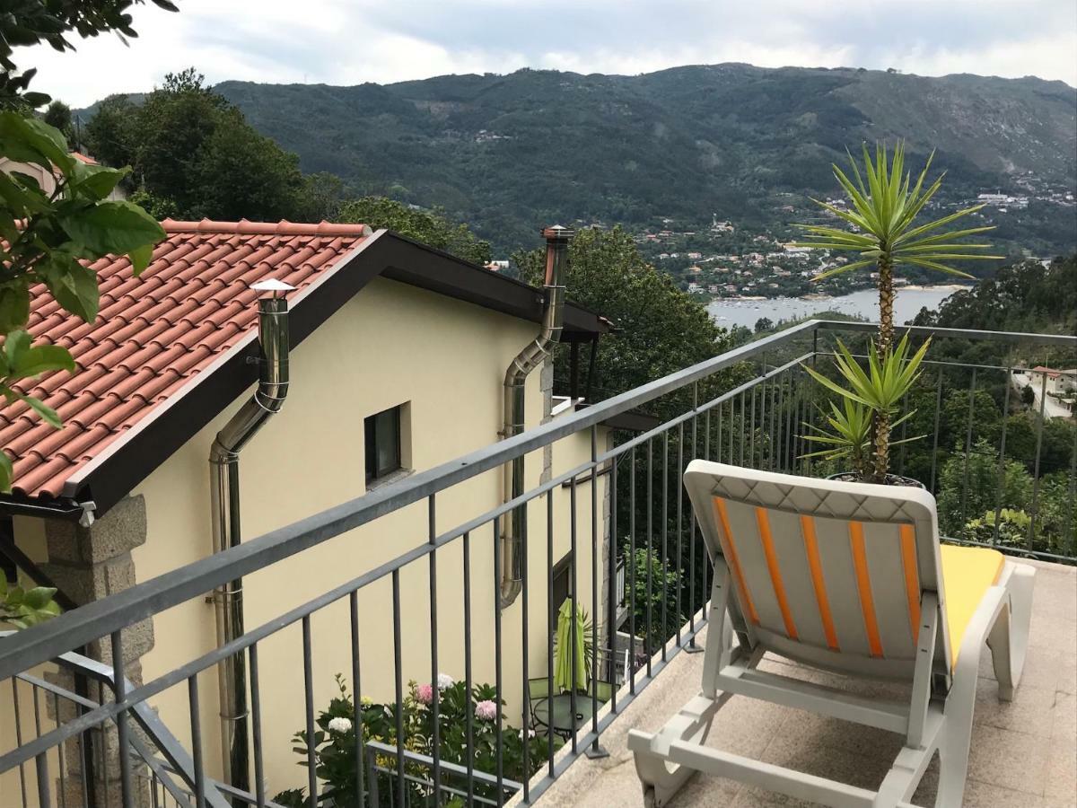 شقة Casa De Casarelhos - Vistas Rio, Campo E Montanha - Lareira جيريز المظهر الخارجي الصورة